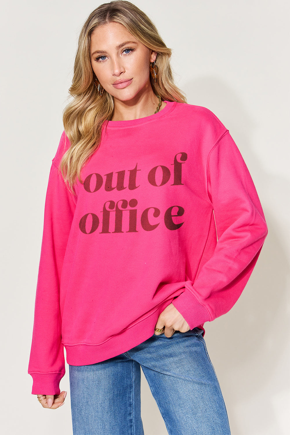 OUT OF OFFICE Graphic Sweatshirt