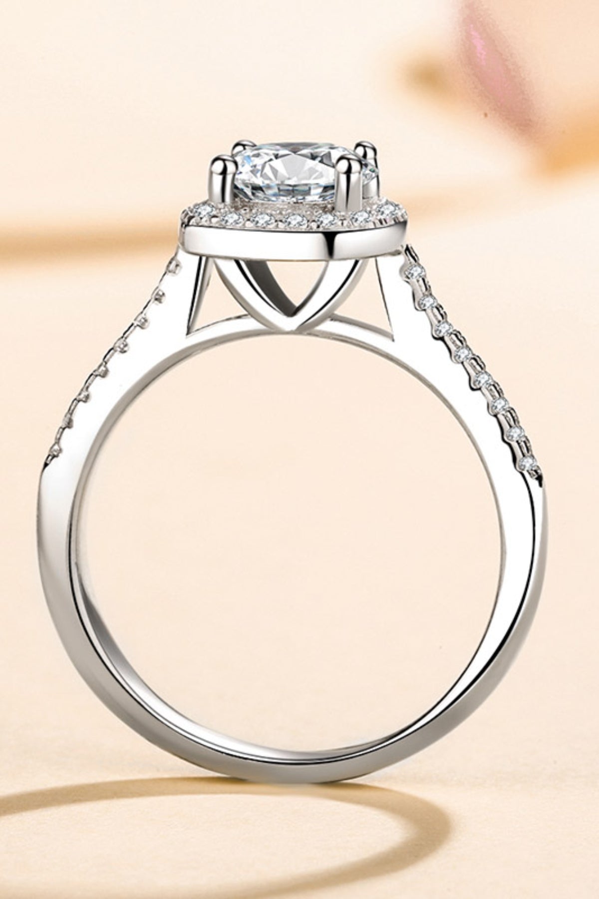 1 Carat Moissanite Ring