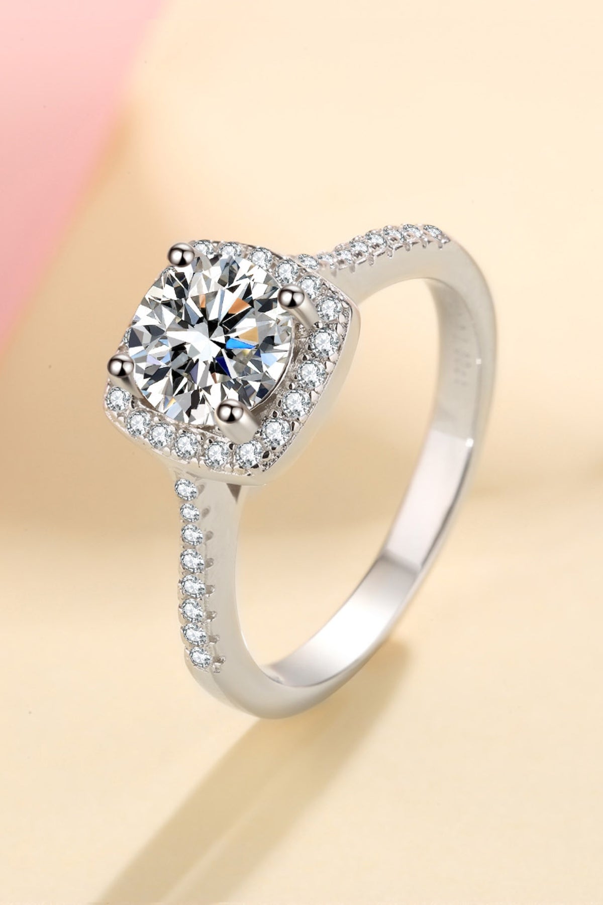 1 Carat Moissanite Ring