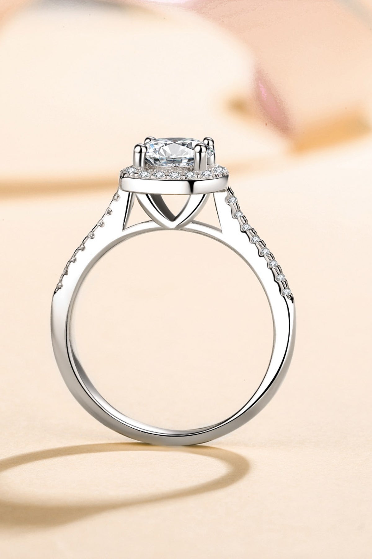 1 Carat Moissanite Ring