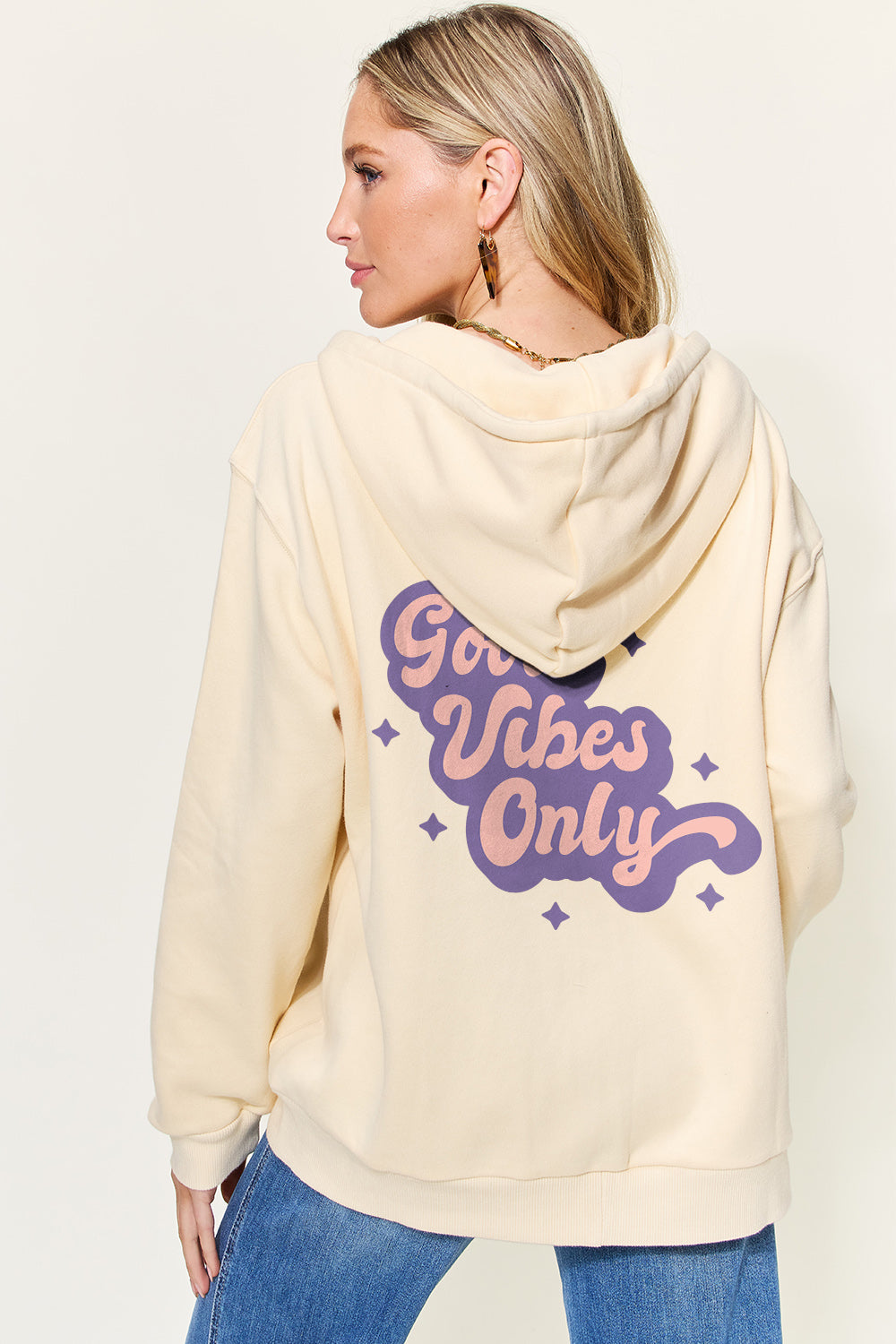 GOOD VIBES ONLY Graphic Zip-Up Hoodie with Pockets