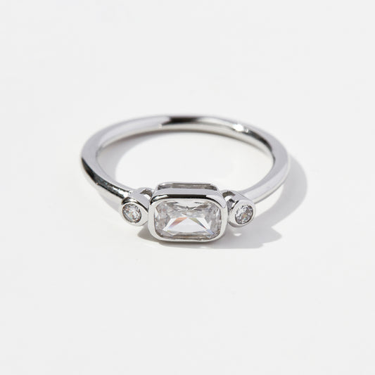 Geometric Zircon Ring